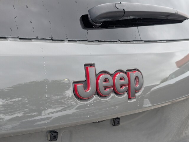 used 2021 Jeep Grand Cherokee car