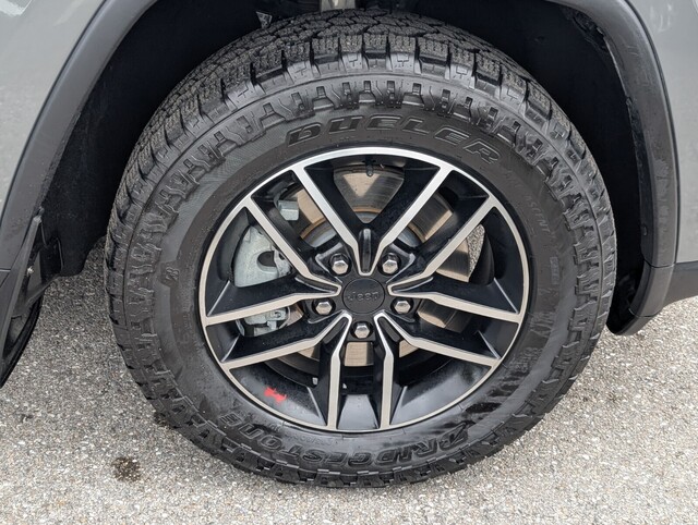 used 2021 Jeep Grand Cherokee car