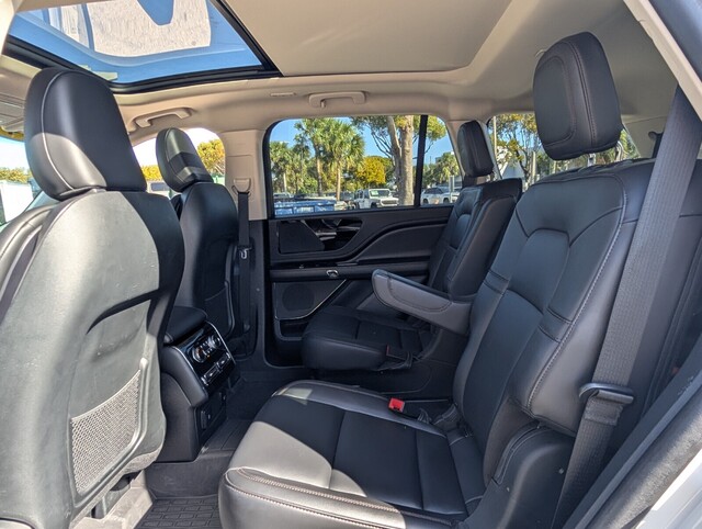 used 2024 Lincoln Aviator car, priced at $42,998