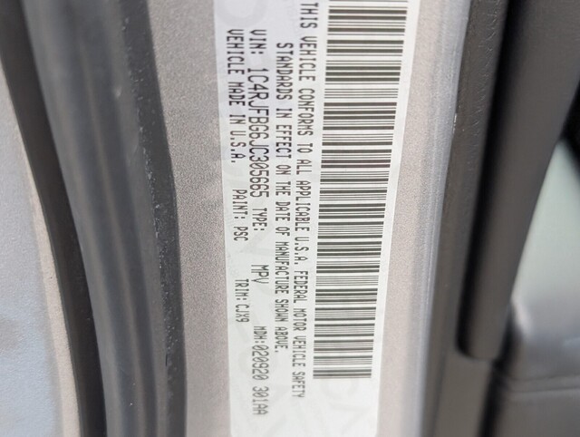 used 2018 Jeep Grand Cherokee car, priced at $17,500