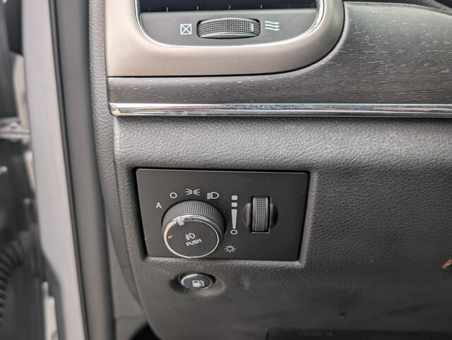 used 2018 Jeep Grand Cherokee car, priced at $17,500