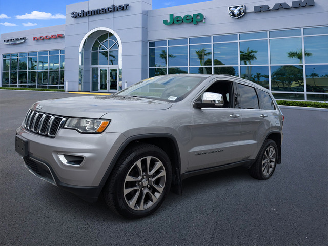 used 2018 Jeep Grand Cherokee car, priced at $17,500