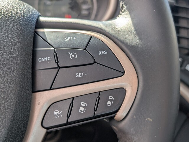 used 2018 Jeep Cherokee car, priced at $16,998