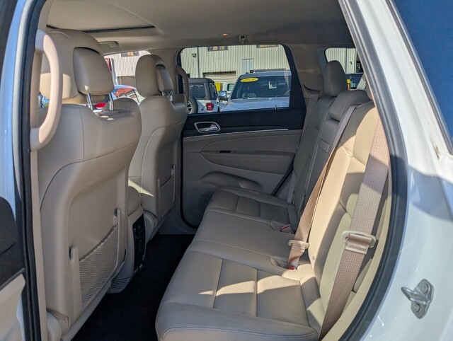 used 2021 Jeep Grand Cherokee car, priced at $18,698