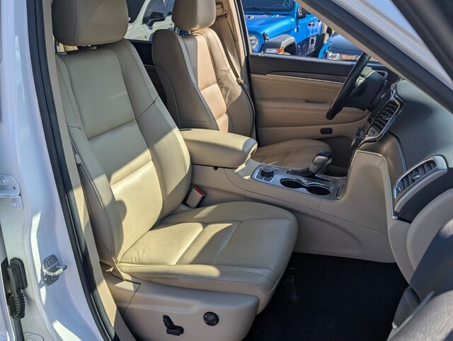 used 2021 Jeep Grand Cherokee car, priced at $18,698