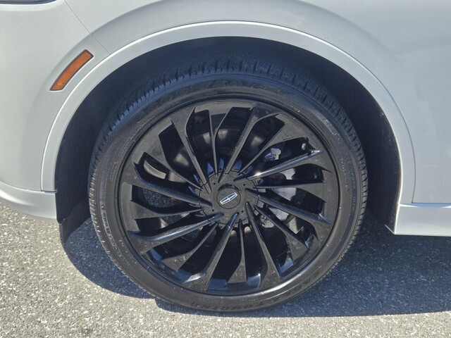used 2025 Lincoln Aviator car, priced at $62,988