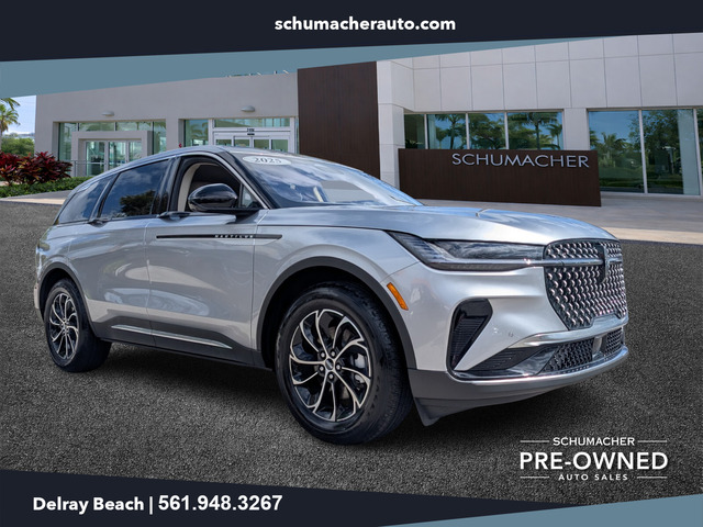 used 2025 Lincoln Nautilus car, priced at $47,598