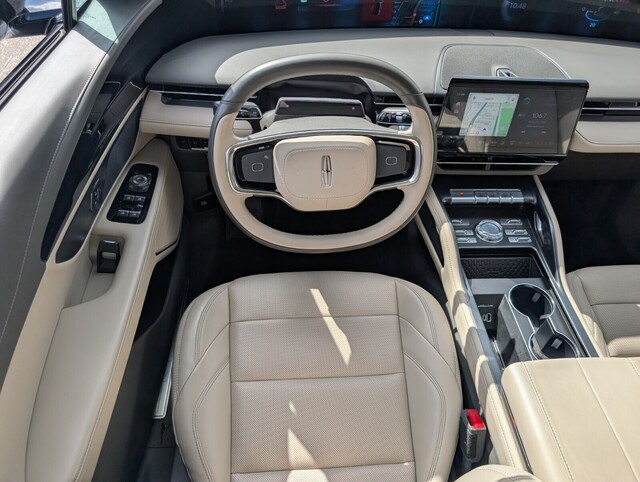 used 2025 Lincoln Nautilus car, priced at $47,598