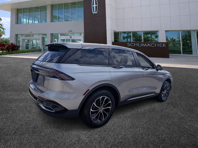 used 2025 Lincoln Nautilus car, priced at $47,598