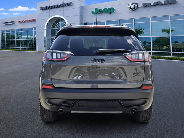 used 2022 Jeep Cherokee car