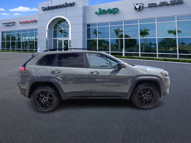 used 2022 Jeep Cherokee car