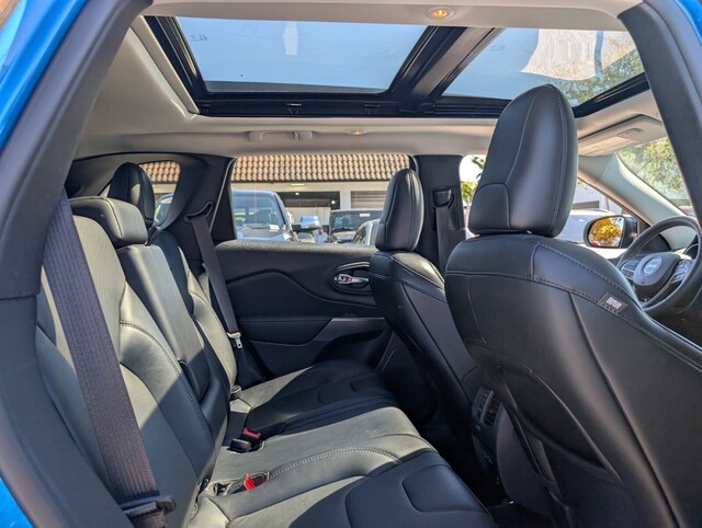 used 2022 Jeep Cherokee car, priced at $24,998