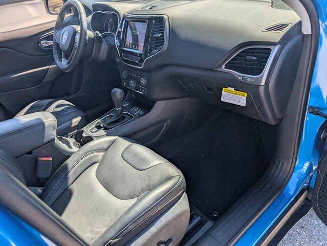 used 2022 Jeep Cherokee car, priced at $24,998