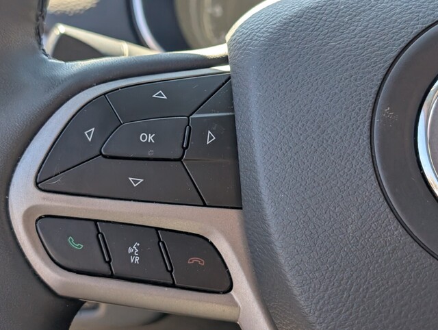 used 2022 Jeep Cherokee car, priced at $24,998