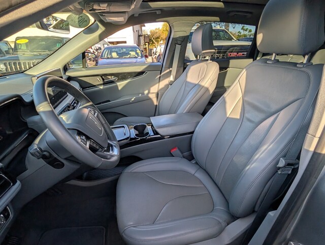 used 2022 Lincoln Nautilus car, priced at $29,888