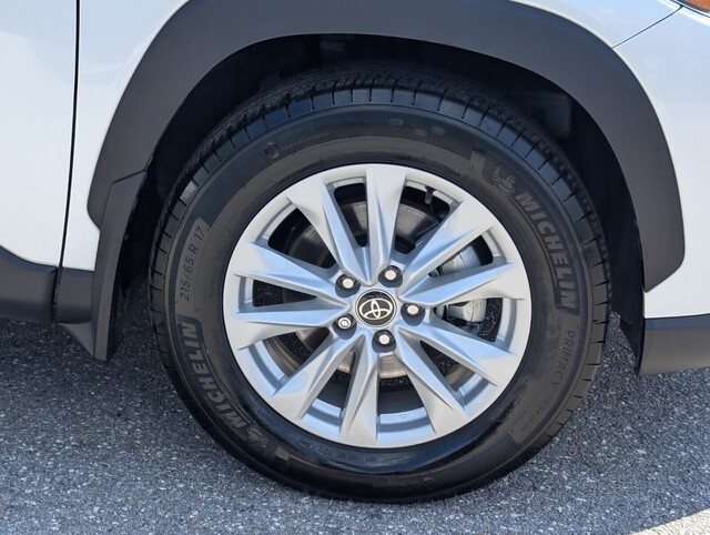 used 2024 Toyota COROLLA CROSS car, priced at $22,888