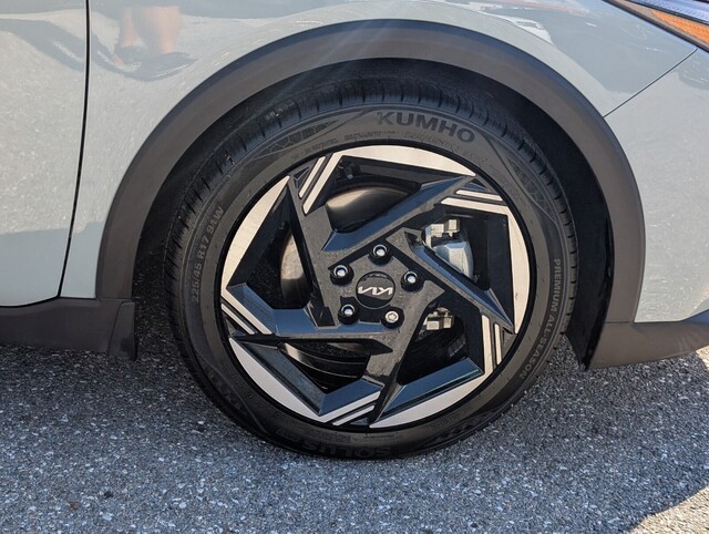 used 2025 Kia K4 car, priced at $19,998