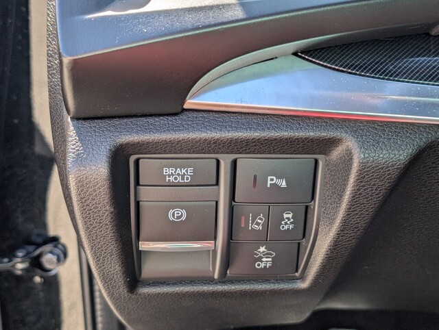 used 2019 Acura MDX car, priced at $19,998