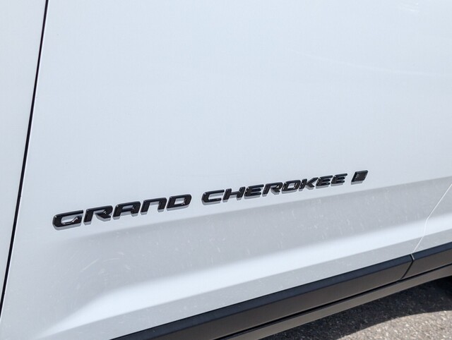 used 2024 Jeep Grand Cherokee car, priced at $34,777