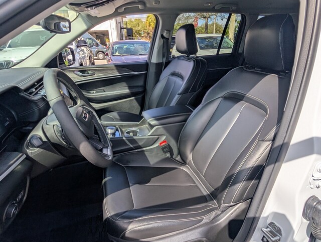 used 2024 Jeep Grand Cherokee car, priced at $34,777