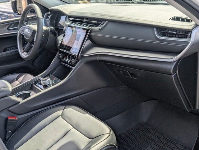 used 2024 Jeep Grand Cherokee car, priced at $34,777