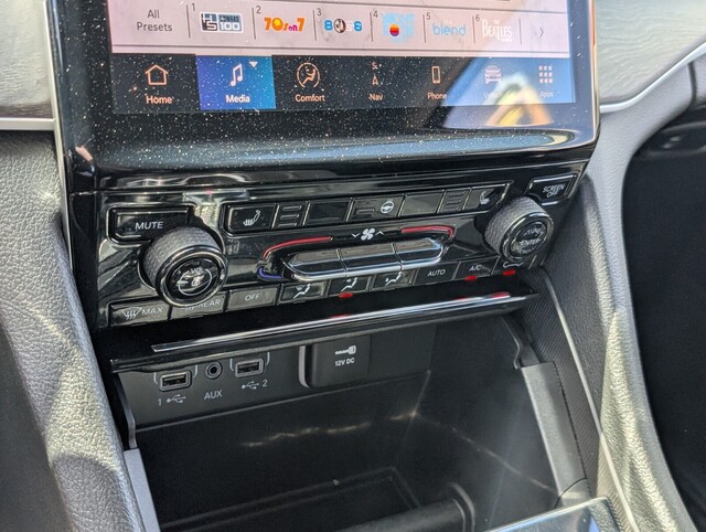 used 2024 Jeep Grand Cherokee car, priced at $34,777