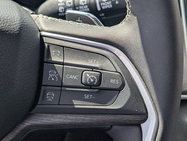 used 2024 Jeep Grand Cherokee car, priced at $34,777