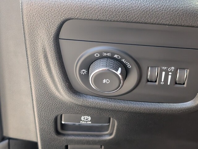 used 2024 Jeep Grand Cherokee car, priced at $34,777