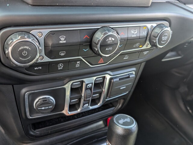 used 2022 Jeep Wrangler car, priced at $24,998