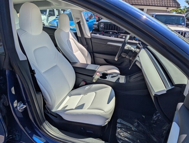 used 2021 Tesla Model 3 car, priced at $20,888