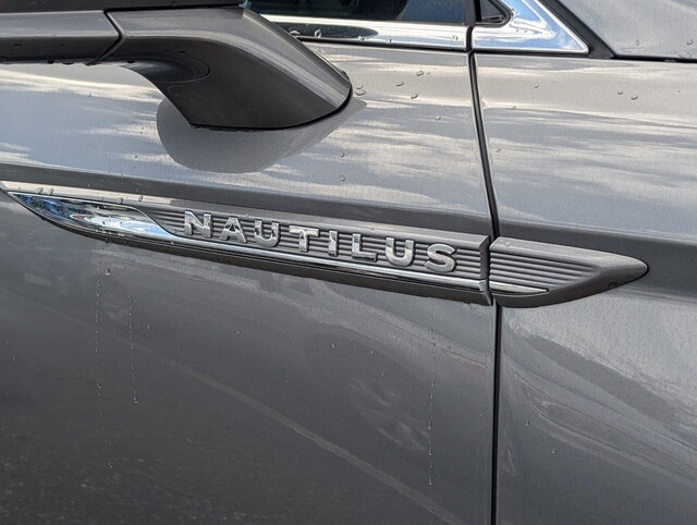 used 2023 Lincoln Nautilus car, priced at $37,988