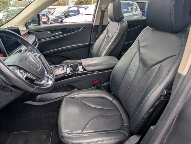 used 2023 Lincoln Nautilus car, priced at $37,988