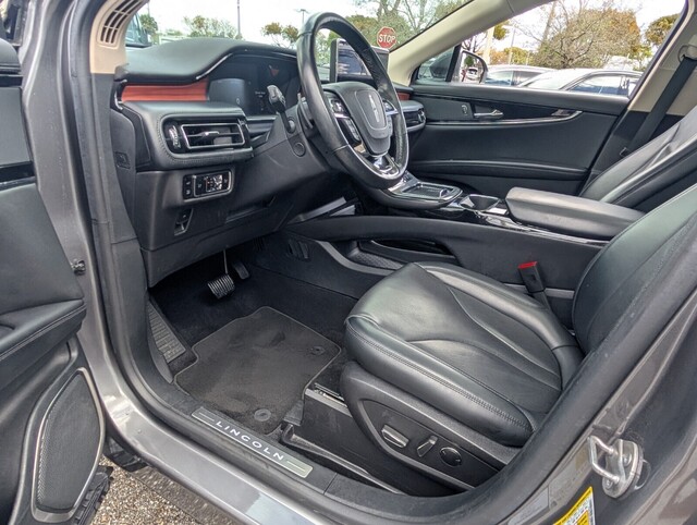 used 2023 Lincoln Nautilus car, priced at $37,988