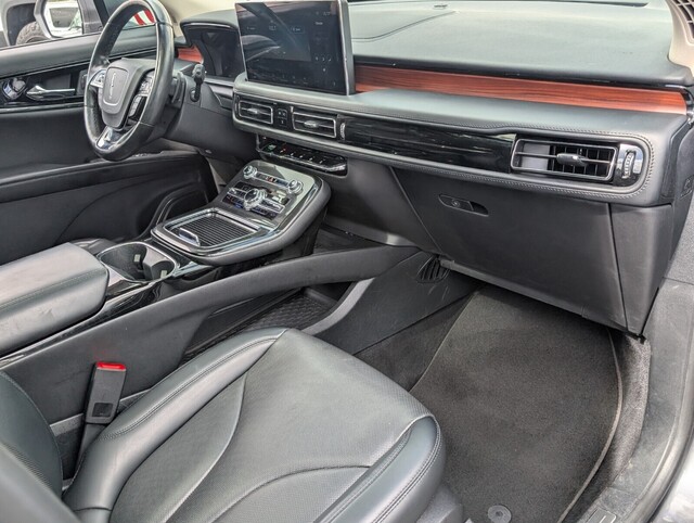 used 2023 Lincoln Nautilus car, priced at $37,988