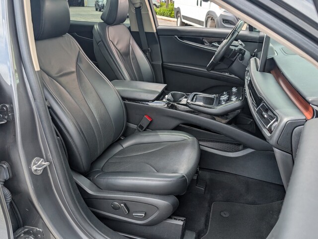 used 2023 Lincoln Nautilus car, priced at $37,988