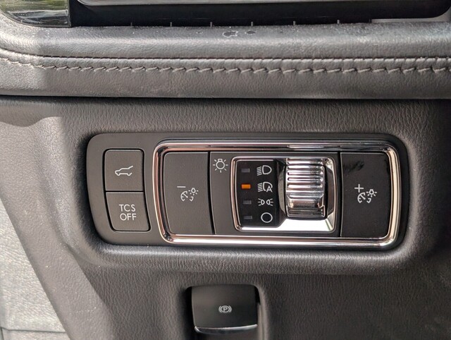 used 2023 Lincoln Nautilus car, priced at $37,988