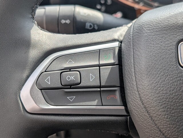 used 2023 Jeep Compass car, priced at $21,298