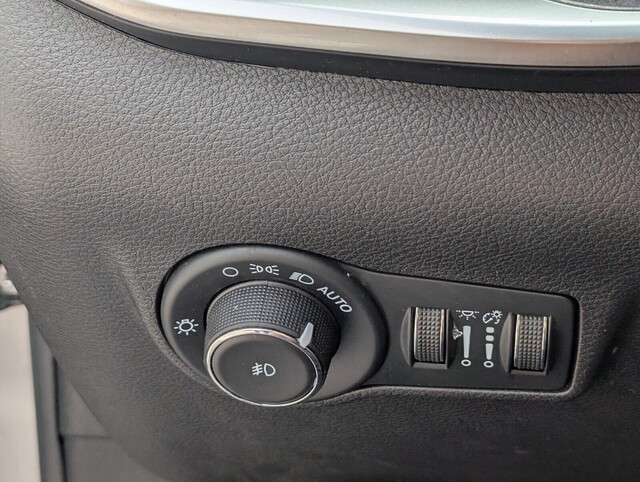 used 2023 Jeep Compass car, priced at $21,298