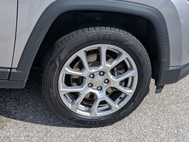 used 2023 Jeep Compass car, priced at $21,298