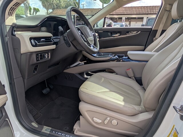 used 2023 Lincoln Nautilus car