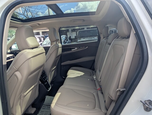 used 2023 Lincoln Nautilus car