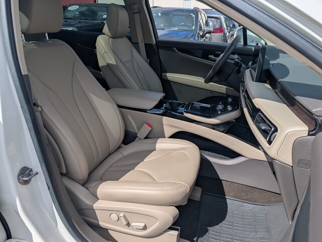 used 2023 Lincoln Nautilus car