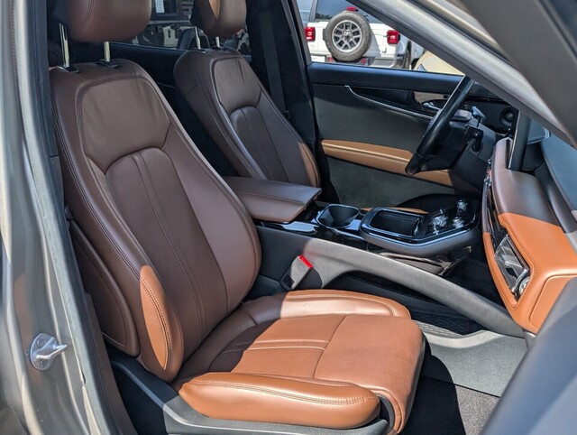 used 2023 Lincoln Nautilus car, priced at $32,888