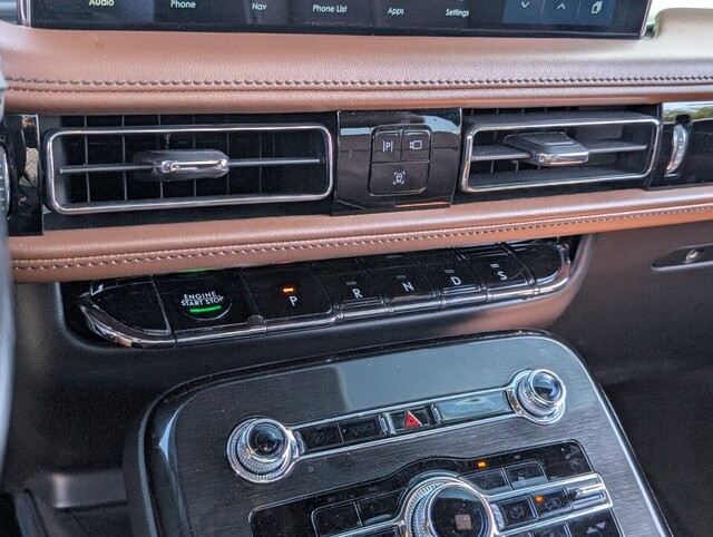 used 2023 Lincoln Nautilus car, priced at $32,888