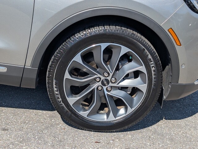 used 2023 Lincoln Nautilus car, priced at $32,888