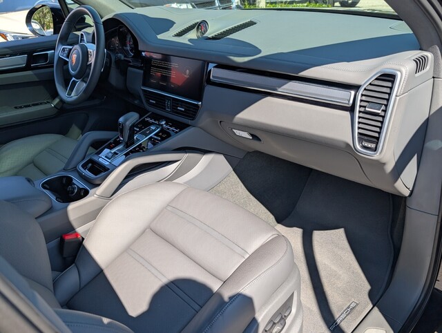 used 2023 Porsche Cayenne car, priced at $67,498