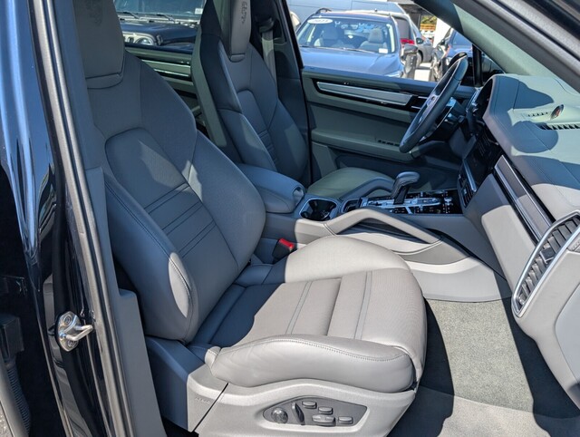 used 2023 Porsche Cayenne car, priced at $67,498