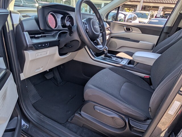 used 2023 Kia CARNIVAL car, priced at $22,500