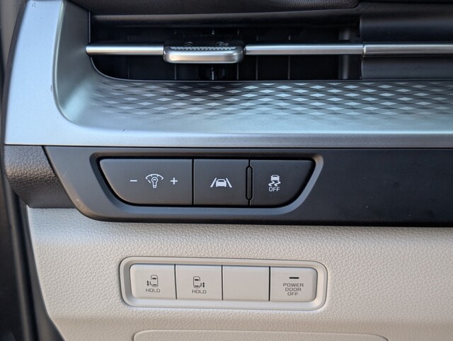 used 2023 Kia CARNIVAL car, priced at $22,500