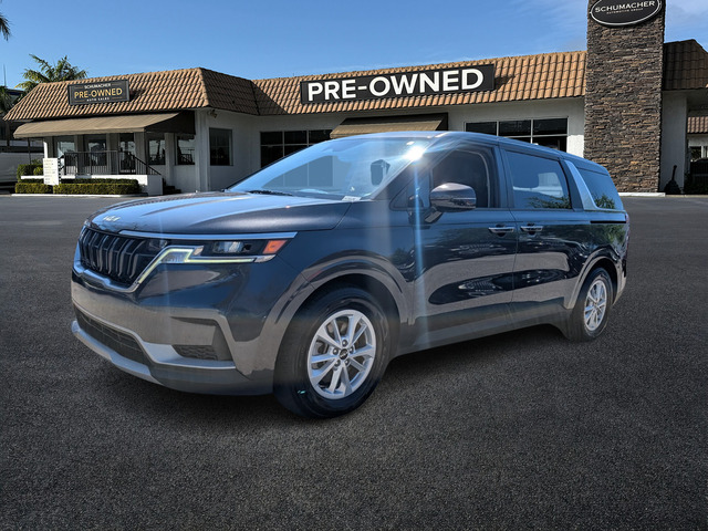 used 2023 Kia CARNIVAL car, priced at $22,500